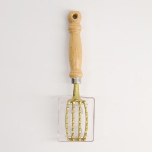 Japoński skaler do ryb z mosiądzu