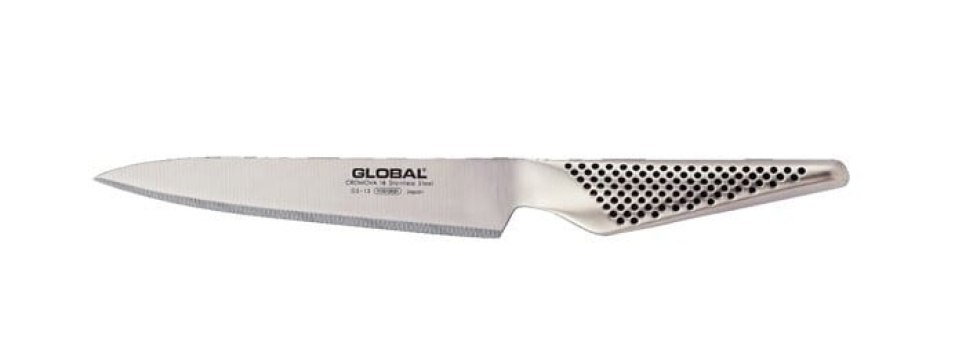 Global GS-13 Nóż uniwersalny 15 cm z drobnymi ząbkami w grupie Gotowanie / Noże kuchenne / Noże użytkowe w The Kitchen Lab (1073-10452)