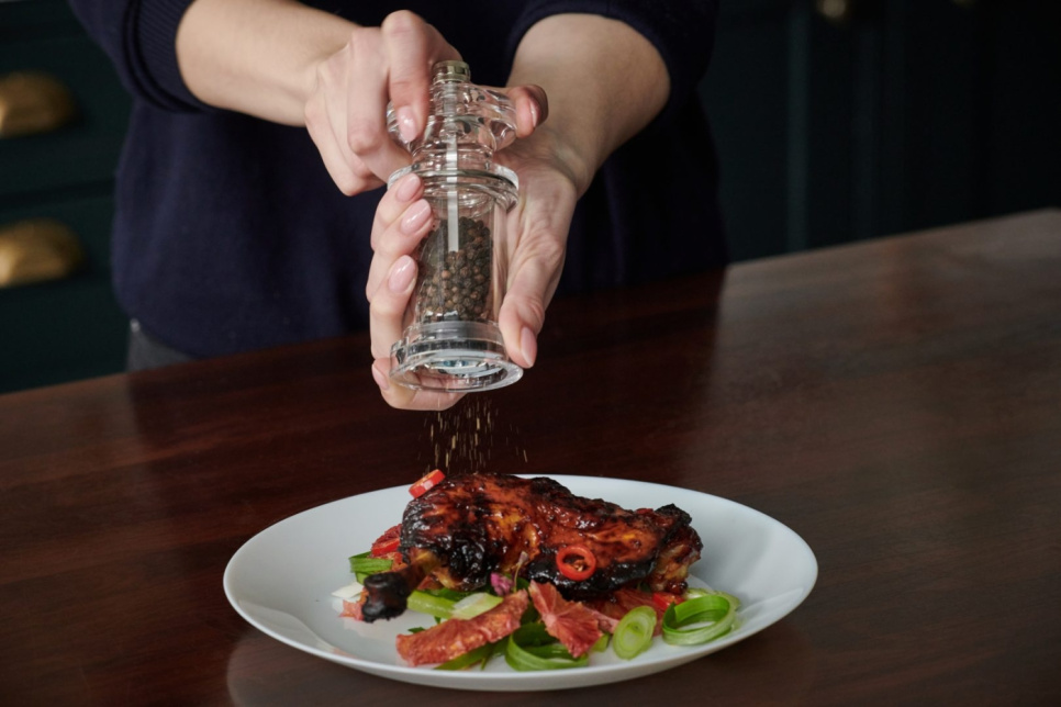 Kolor pieprzowy 605, akryl - Cole & Mason