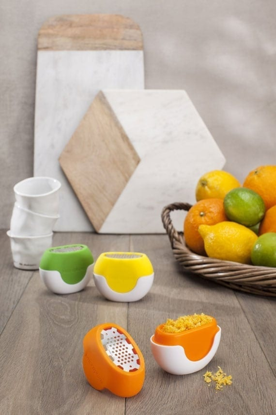 Tarka Flexi Zesti z pojemnikiem - Microplane Tarka Flexi Zesti z pojemnikiem - Microplane