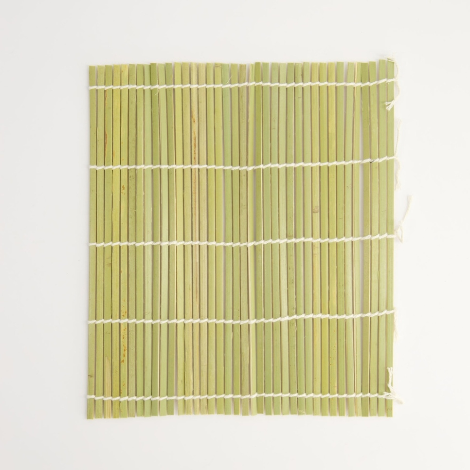 Bambusowa mata do sushi, 24 x 21 cm w grupie Gotowanie / Przybory kuchenne / Kuchnia azjatycka w The Kitchen Lab (1317-33027)