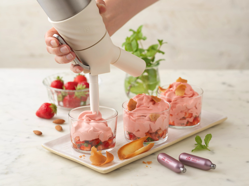 Syfon do bitej śmietany, Creative Whip, 0,5L, Ivory White - iSi Syfon do bitej śmietany, Creative Whip, 0,5L, Ivory White - iSi