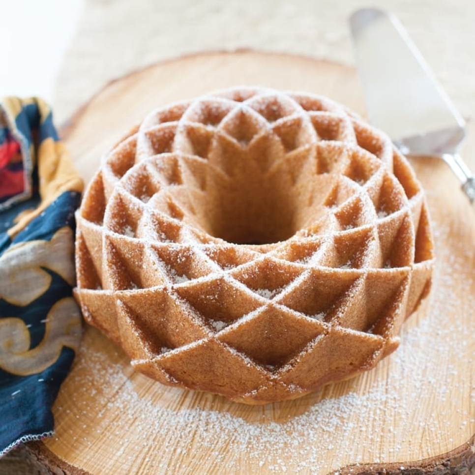 Forma do pieczenia Jubilee Bundt - Nordic Ware Forma do pieczenia Jubilee Bundt - Nordic Ware