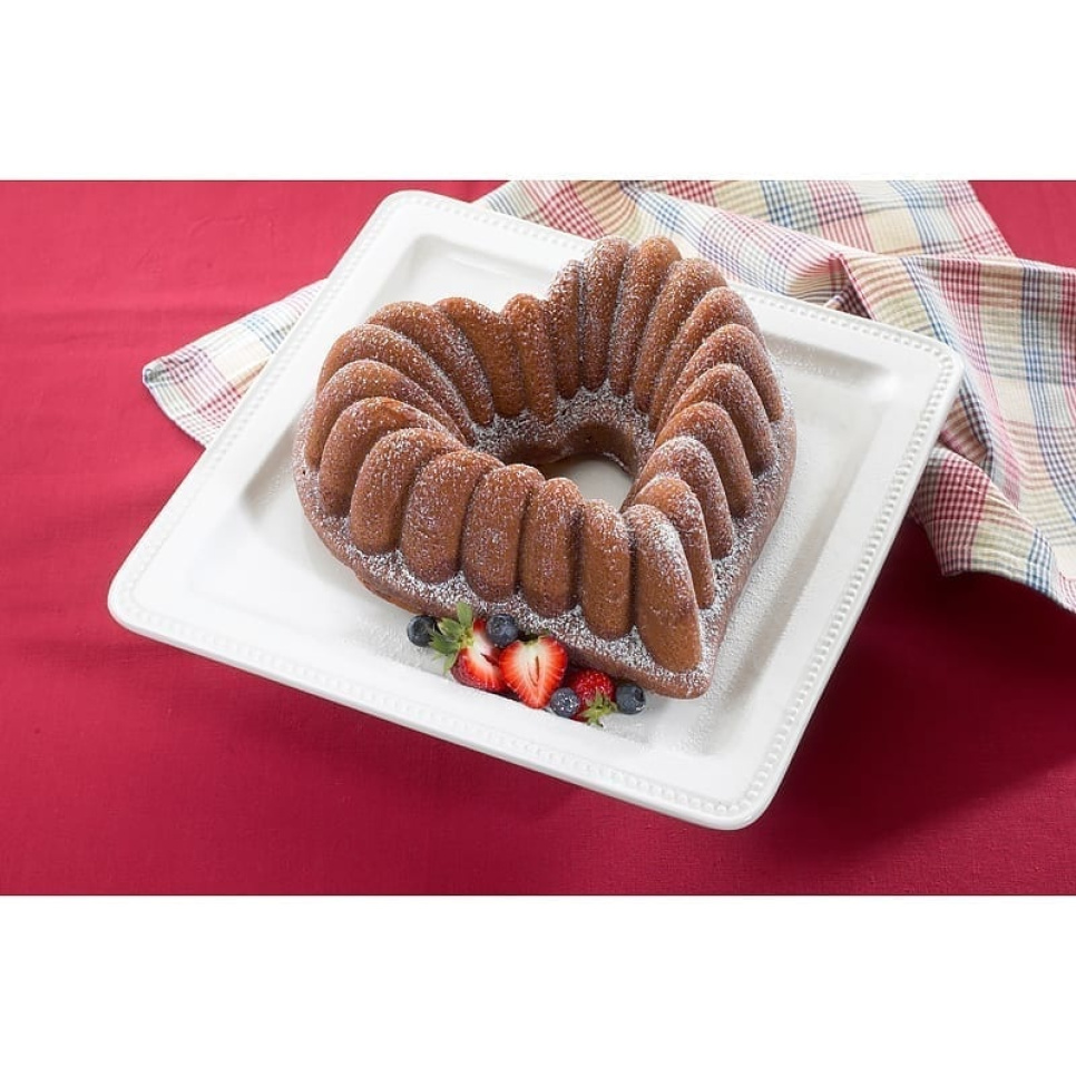 Forma do pieczenia Elegant Heart Bundt - Nordic Ware Forma do pieczenia Elegant Heart Bundt - Nordic Ware