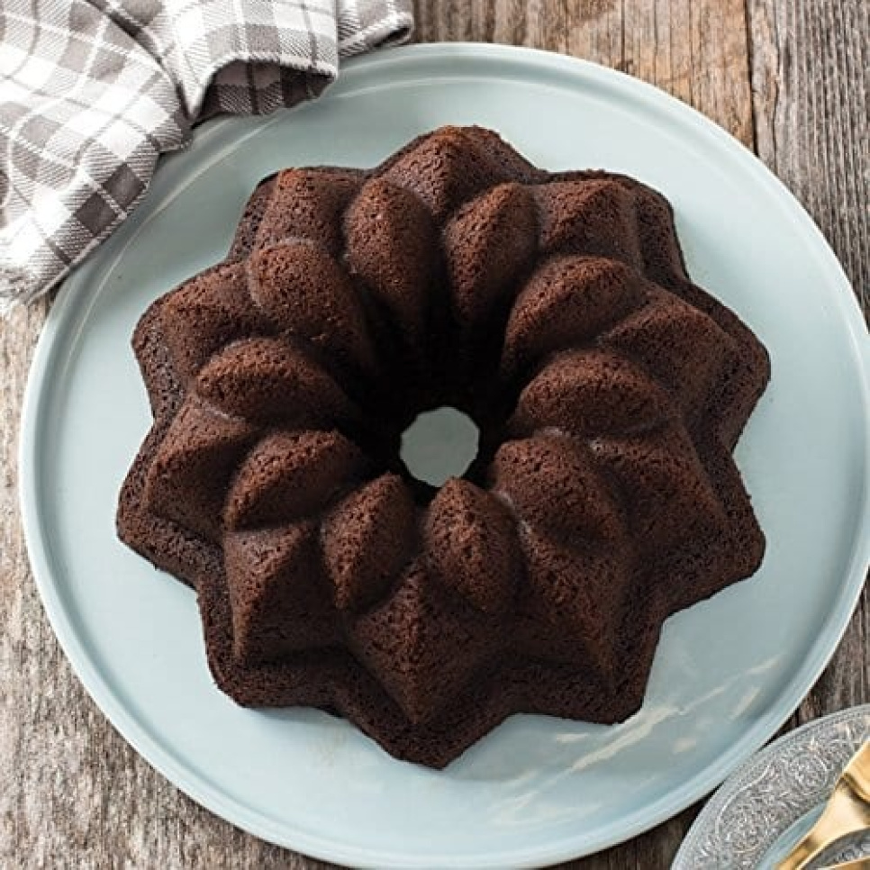 Forma do pieczenia Vintage Star Bundt - Nordic Ware