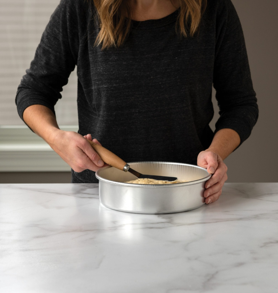 Łopatka do ciast kątowa z drewnianą rączką - Nordic Ware