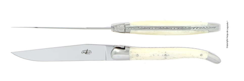 Dwa noże, rękojeść z kości, polerowane, Tradition - Forge de Laguiole w grupie Nakrycie stołu / Sztućce / Noże w The Kitchen Lab (1446-32887)