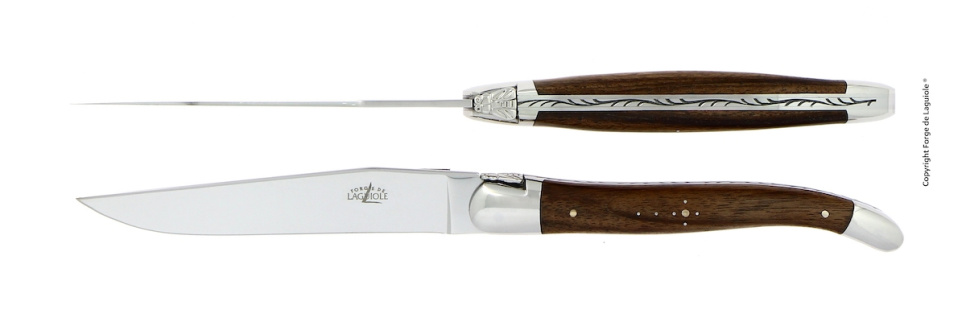 Dwa noże, rękojeść z orzecha włoskiego, polerowana, Tradition - Forge de Laguiole w grupie Nakrycie stołu / Sztućce / Noże w The Kitchen Lab (1446-32900)