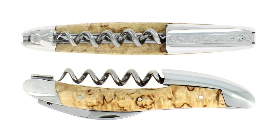 Brzozowy nóż sommelierski, damascenizowany z dekoracją, kolekcja - Forge de Laguiole w grupie Bar i wino / Akcesoria do wina / Noże sommeliera i otwieracze do butelek w The Kitchen Lab (1446-32958)