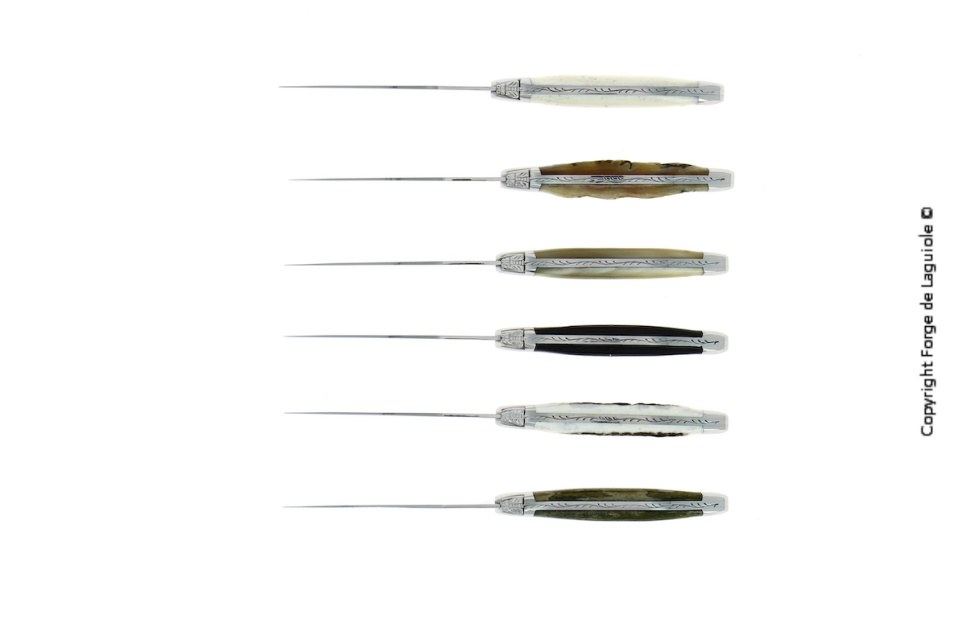 Sześć noży, rękojeści z różnych materiałów zwierzęcych, polerowane, Tradition - Forge de Laguiole