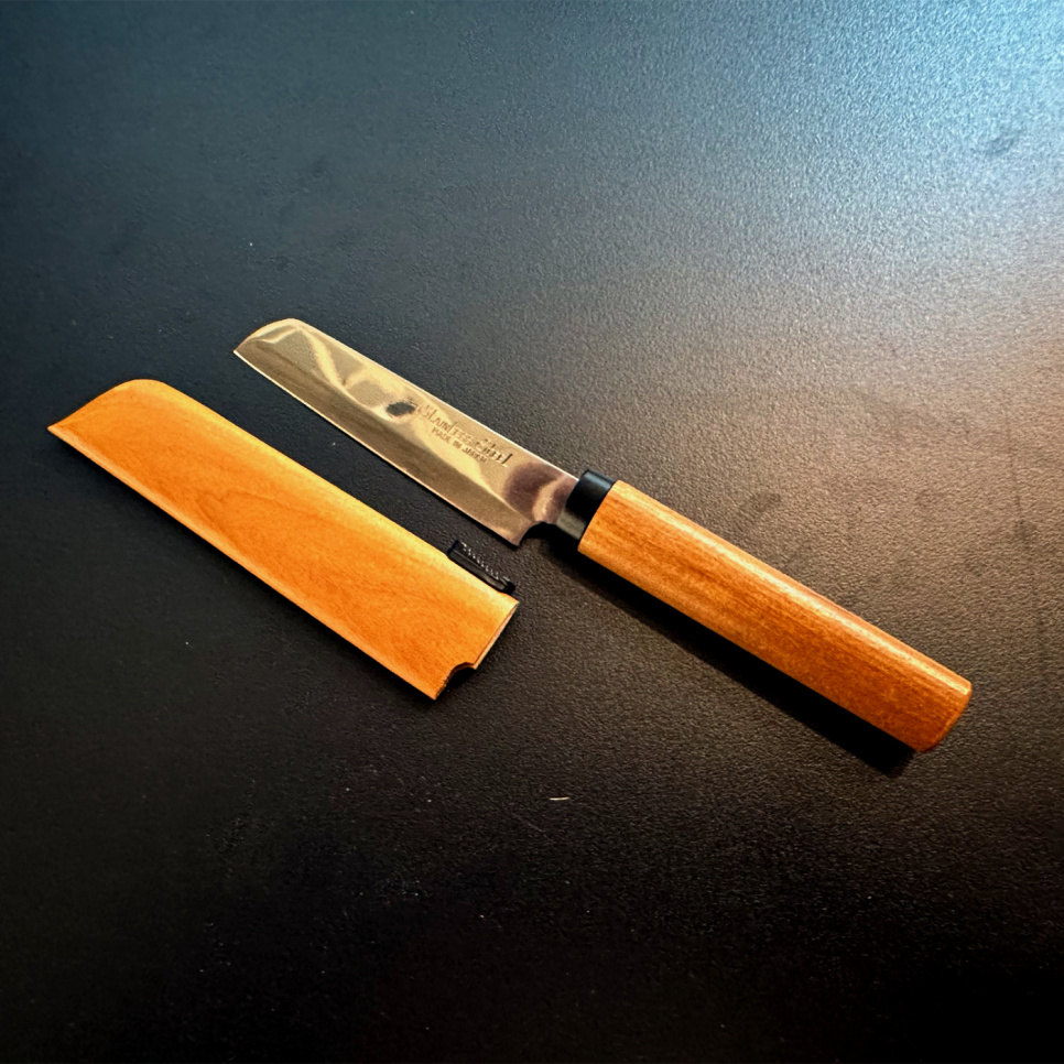 Nóż owocowy w drewnianych skrzyniach - Pro House Nóż owocowy w drewnianych skrzyniach - Pro House