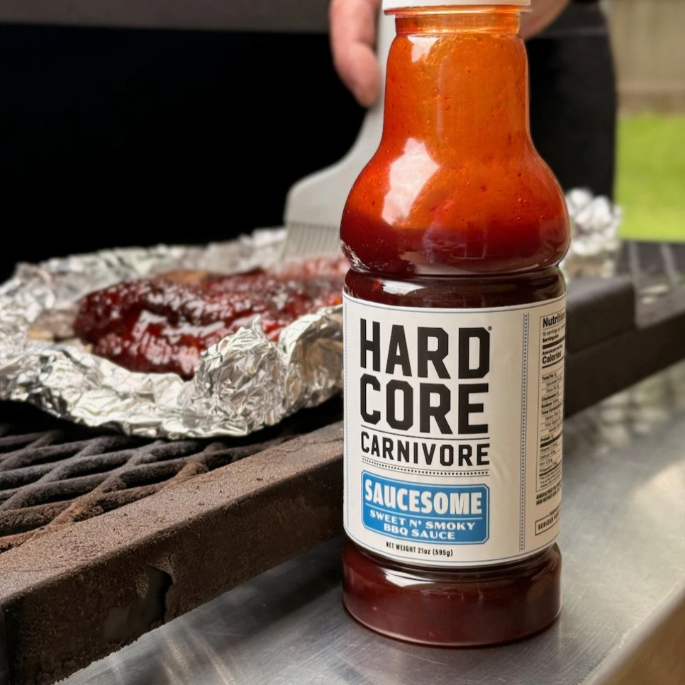 Saucesome BBQ-sauce, 595gr - Hardcore Carnivore w grupie Gotowanie / Przyprawy i środki aromatyzujące / Przyprawy w The Kitchen Lab (1451-31750)