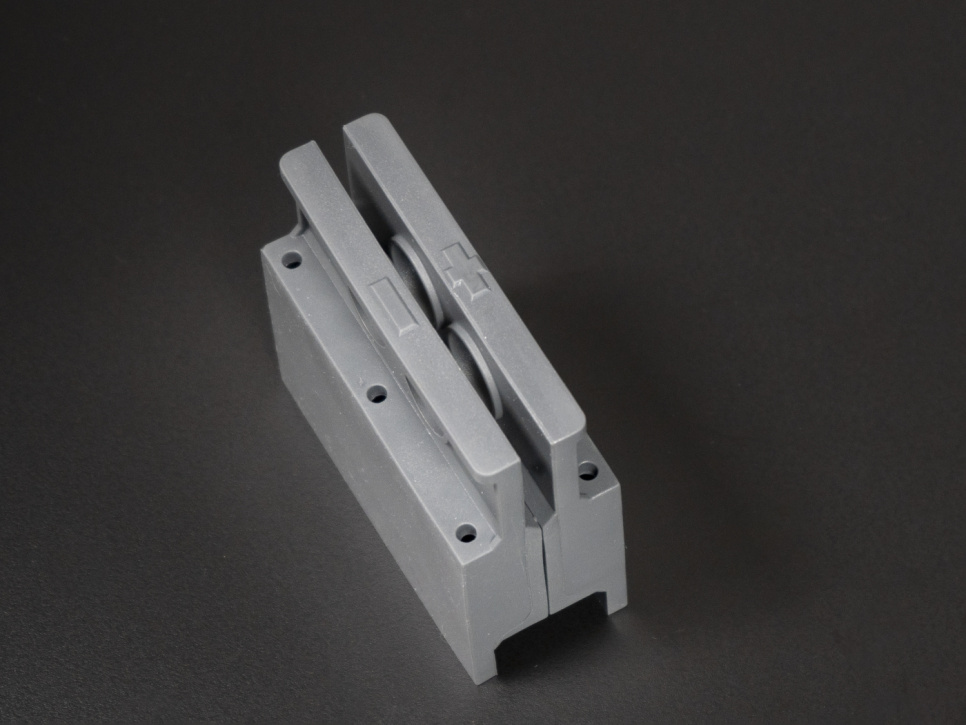 Zestaw 24 silikonowych foremek, prostokąty 4 x 4 x 10 cm do Alinia Gotowa maszyna do lodu - 100% Chef Zestaw 24 silikonowych foremek, prostokąty 4 x 4 x 10 cm do Alinia Gotowa maszyna do lodu - 100% Chef