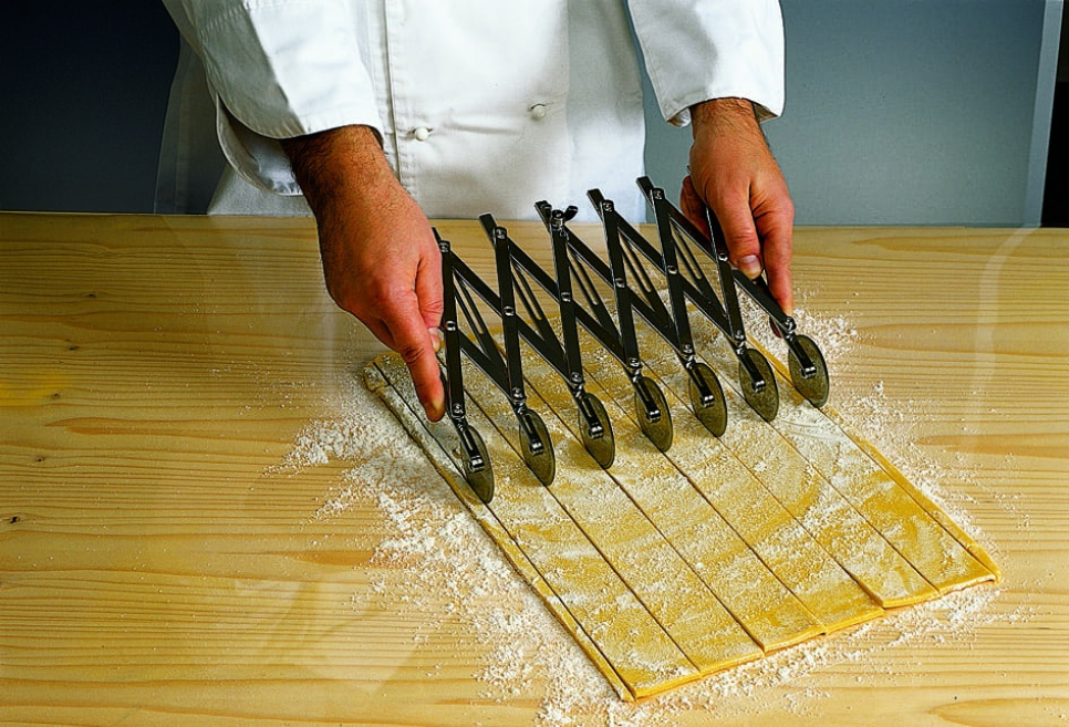 Krajalnice do ciasta, różne rozmiary - Martellato Krajalnice do ciasta, różne rozmiary - Martellato