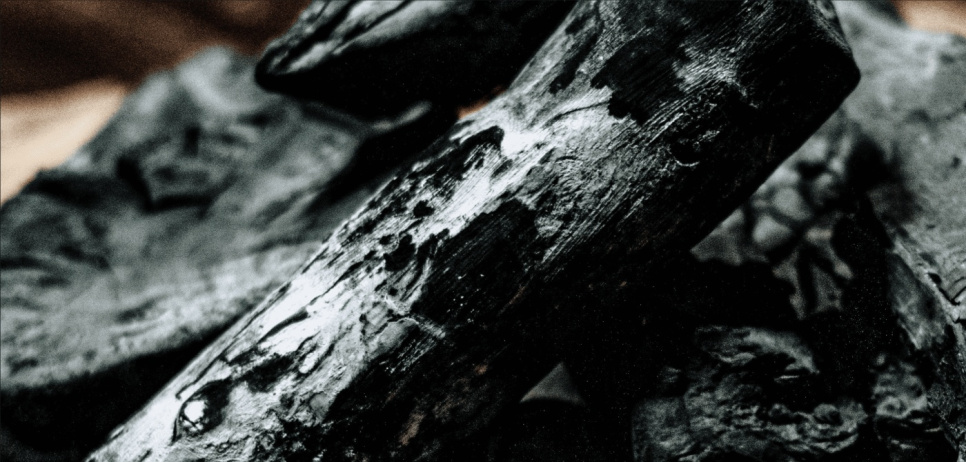 Węgiel drzewny do grilla, Onyx Binchotan, 9,07kg - Jealous Devil Węgiel drzewny do grilla, Onyx Binchotan, 9,07kg - Jealous Devil