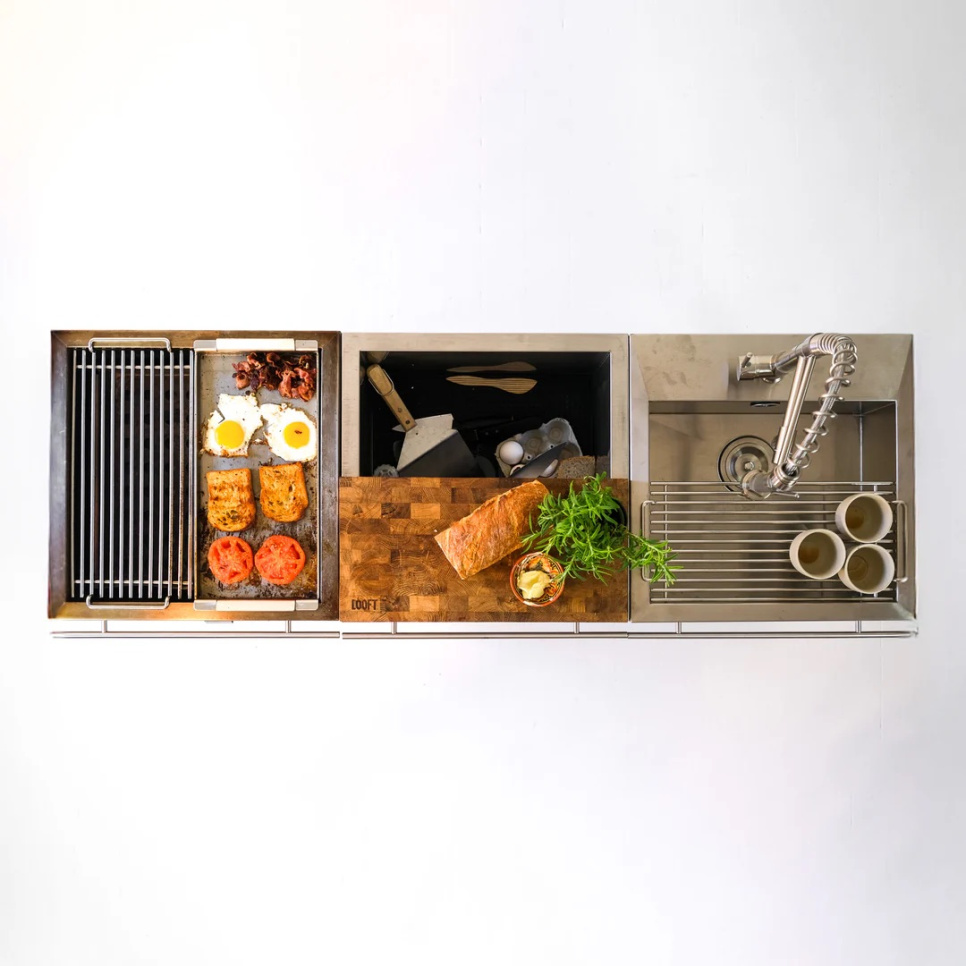 Kuchnia ogrodowa, kompletna z grillem węglowym, blatem roboczym i zlewem – Looft