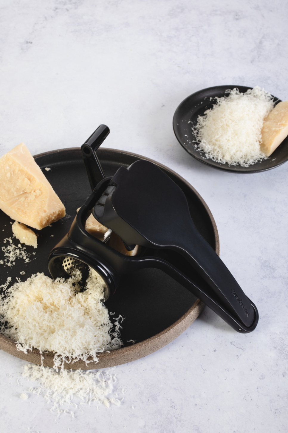 Obrotowa tarka do sera, tarka do parmezanu - Microplane Obrotowa tarka do sera, tarka do parmezanu - Microplane