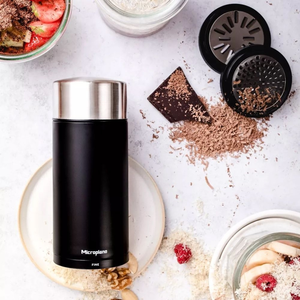Uniwersalny młynek/uniwersalny rozdrabniacz z trzema funkcjami - Microplane Uniwersalny młynek/uniwersalny rozdrabniacz z trzema funkcjami - Microplane