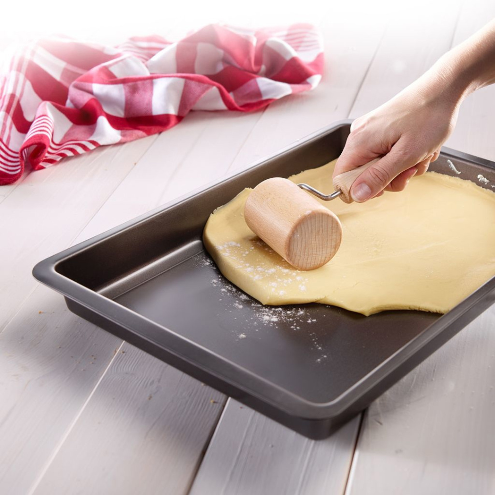 Drewniany wałek do formy do pieczenia, prosty - Westmark Drewniany wałek do formy do pieczenia, prosty - Westmark