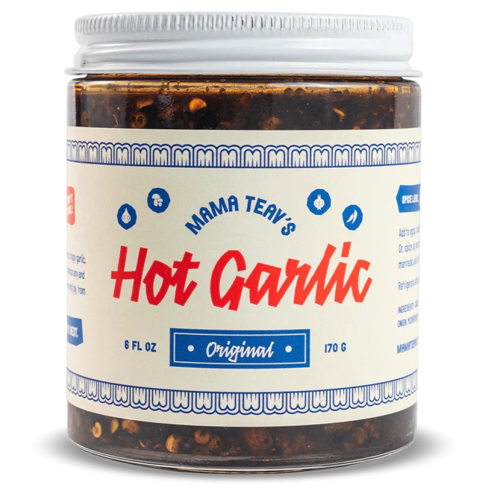 Mama Teav\'s Hot Garlic Chili Crisp, 170 g w grupie Gotowanie / Kolonialne w The Kitchen Lab (2253-33057)